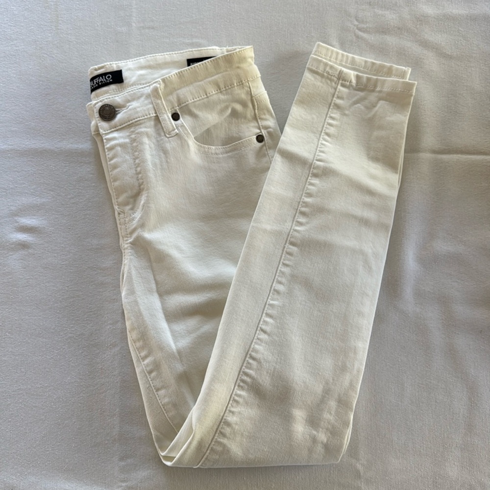Buffalo ‘Aubrey’ white denim size 4/27
